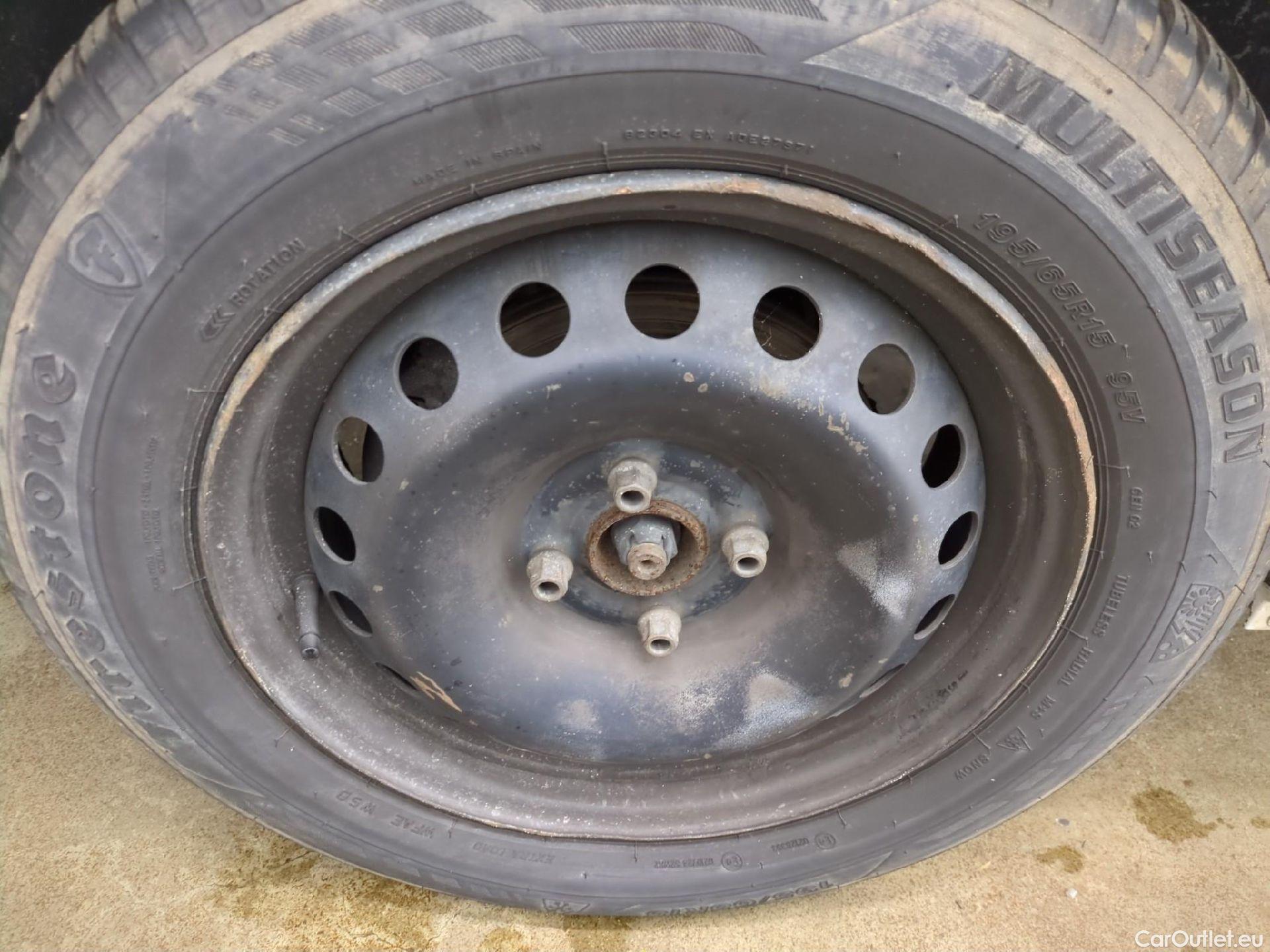  Renault  Kangoo  Express Extra (Série Spéciale) 1.5 dCi 75CV BVM5 E6 #23