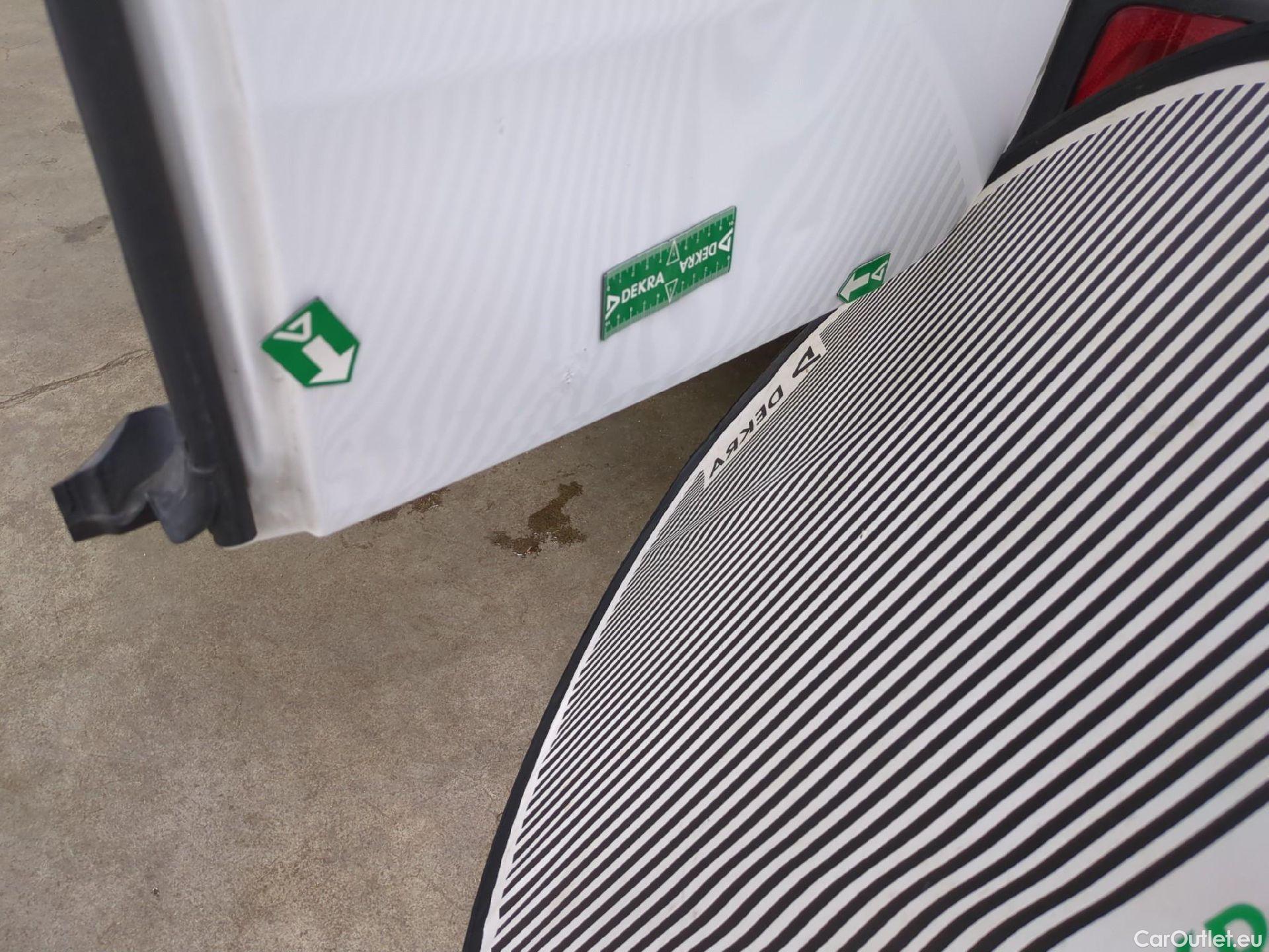  Renault  Kangoo  Express Extra (Série Spéciale) 1.5 dCi 75CV BVM5 E6 #48