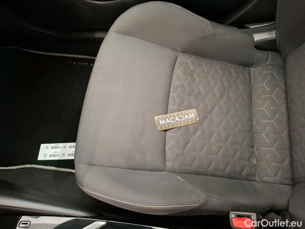  Toyota  Corolla TOYOTA  / 2018 / 5P / Berline Hybride 122h Dynamic Business Stage Acad #54