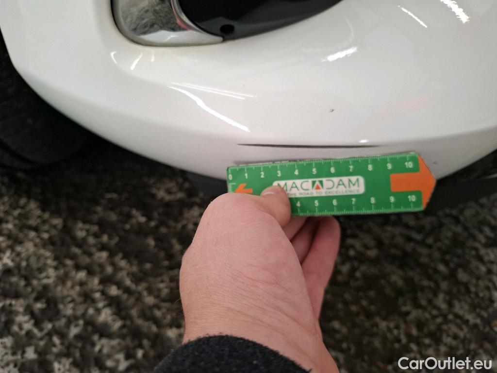  Toyota  Yaris TOYOTA  Hybride / 2017 / 5P / Berline 1.5 VVT-I HYBRID France Business #2