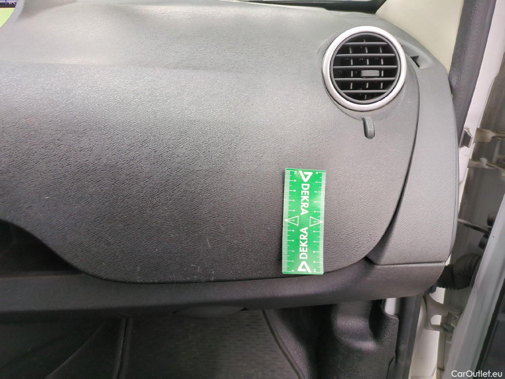  Renault  Kangoo  Express Extra (Série Spéciale) 1.5 dCi 75CV BVM5 E6 #3