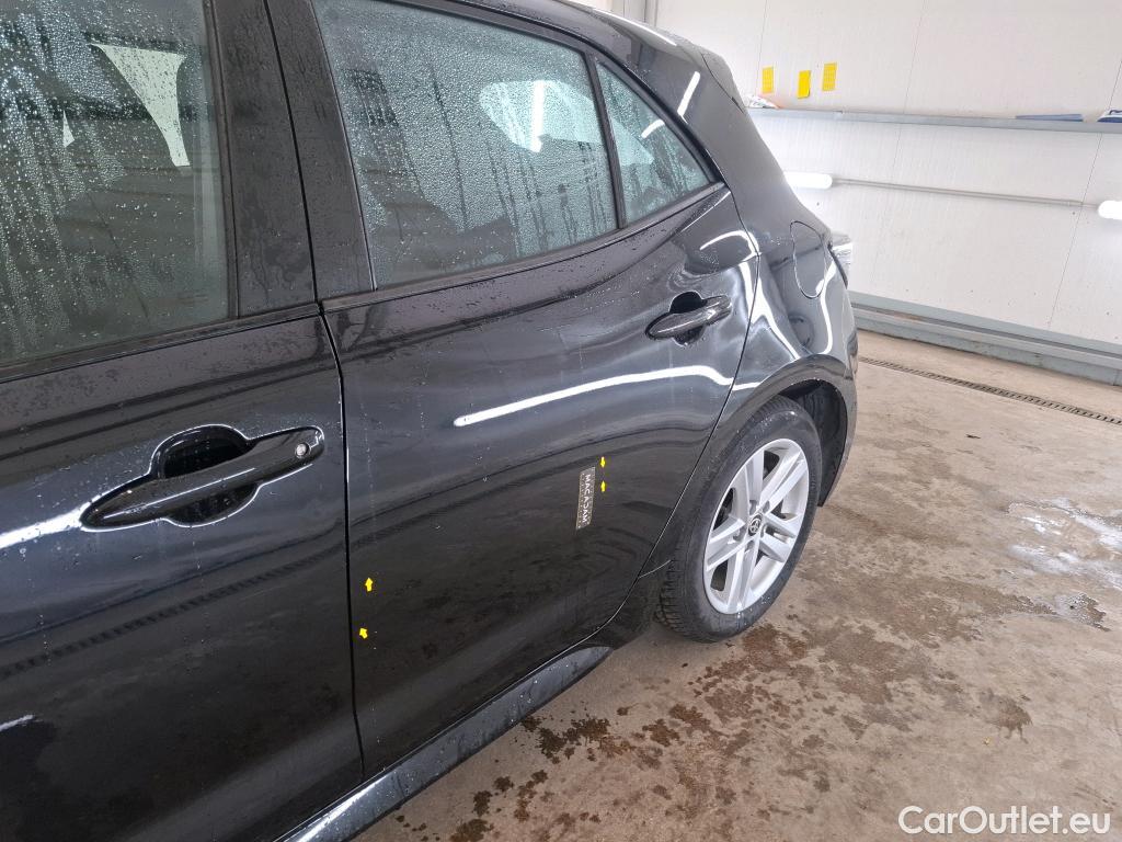  Toyota  Corolla TOYOTA  / 2018 / 5P / Berline Hybride 122h Dynamic Business Stage Acad #32