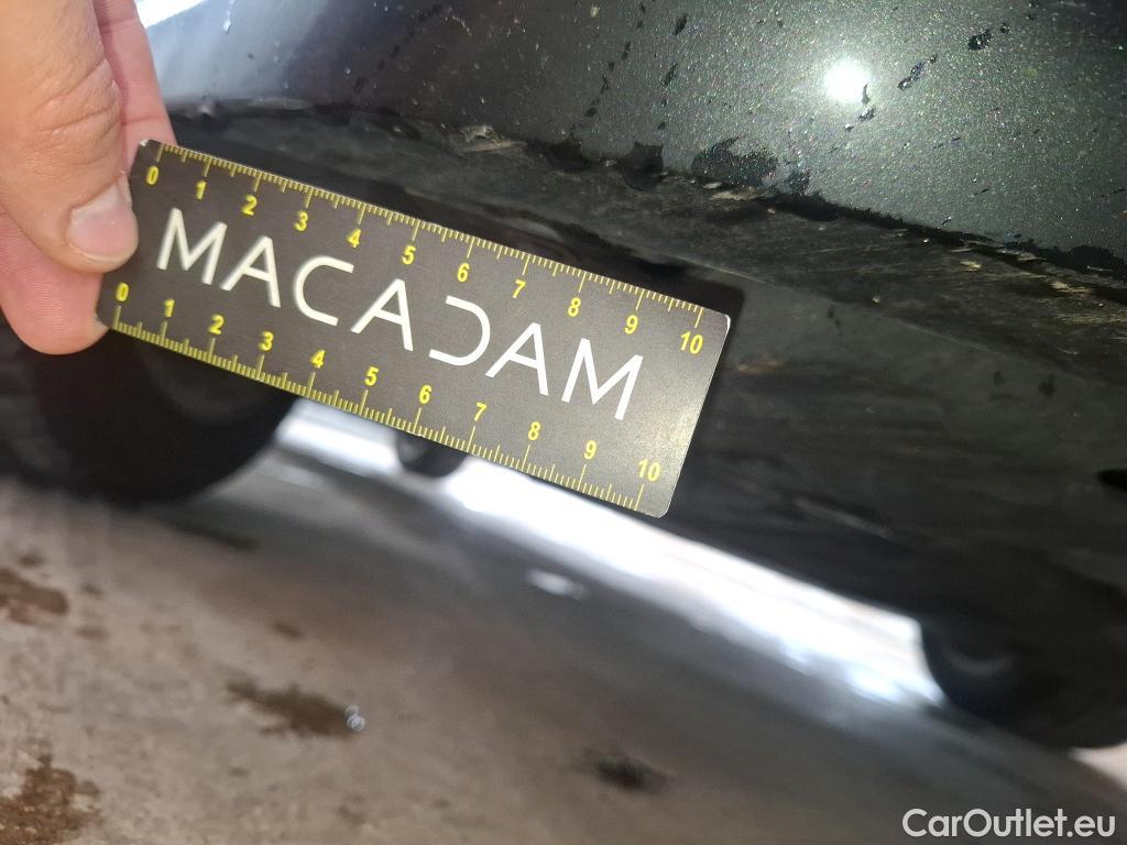  Toyota  Corolla TOYOTA  / 2018 / 5P / Berline Hybride 122h Dynamic Business Stage Acad #17