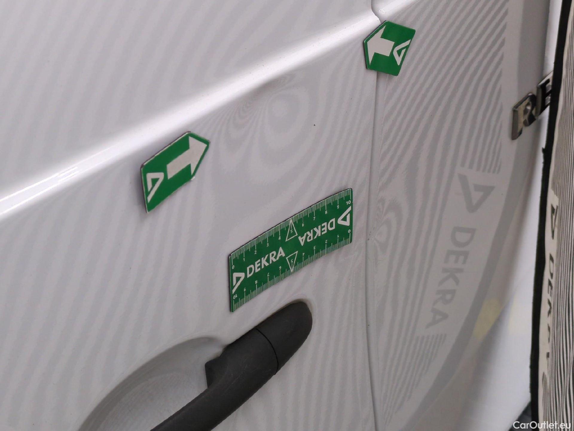  Renault  Kangoo  Express Extra (Série Spéciale) 1.5 dCi 75CV BVM5 E6 #46