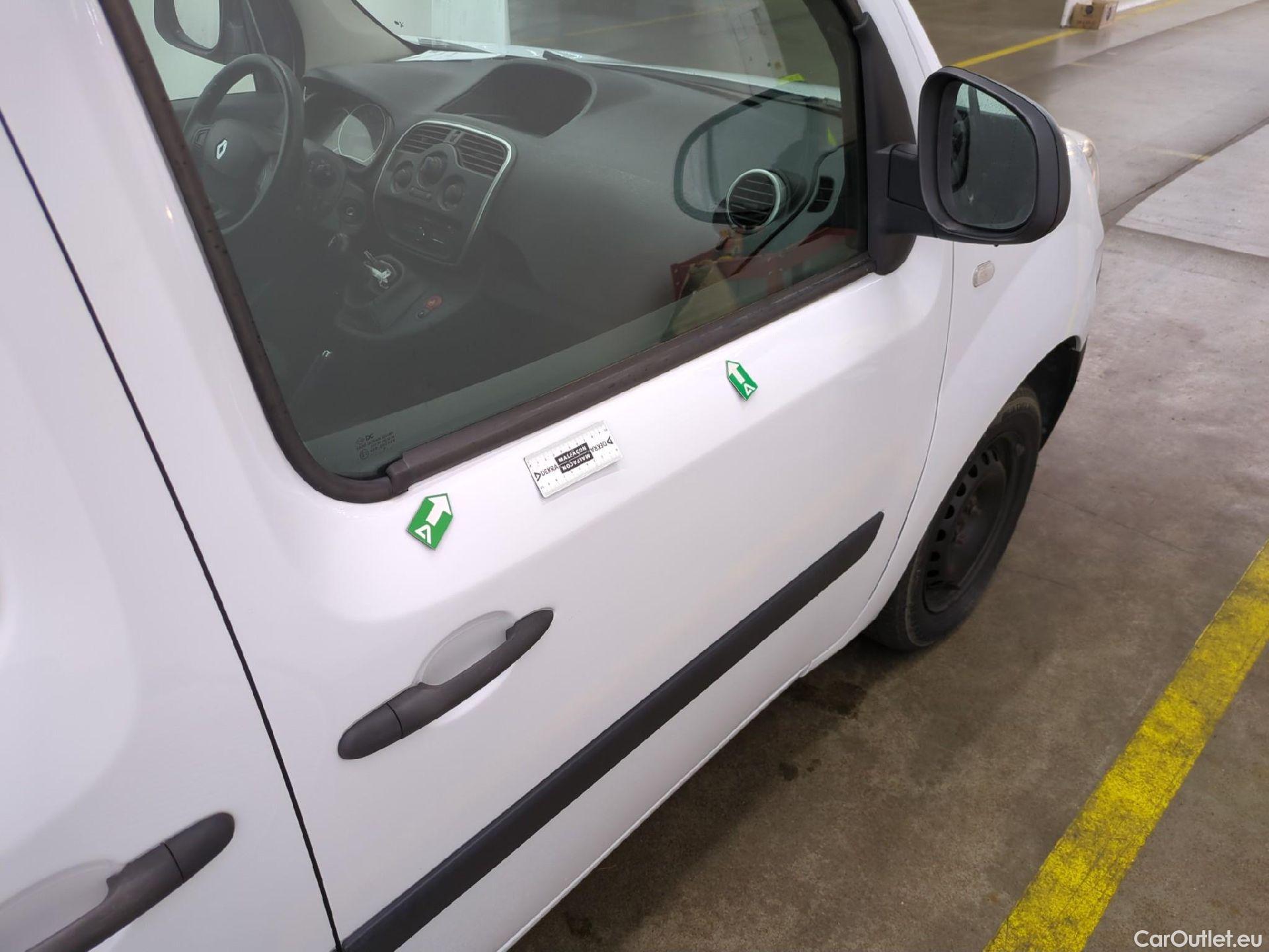  Renault  Kangoo  Express Extra (Série Spéciale) 1.5 dCi 75CV BVM5 E6 #32