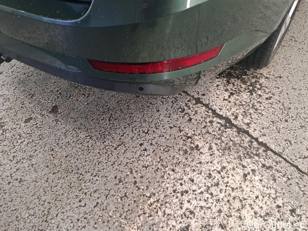  Skoda  Superb SKODA  Combi / 2019 / 5P / Break 1.4 TSI PHEV 218ch DSG6 Business #11