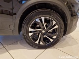  Peugeot  2008 PEUGEOT  / 2019 / 5P / CROSSOVER BLUEHDI 110 ALLURE S/S #17