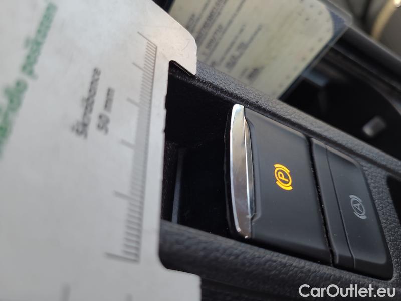  Skoda  Octavia  Lim. (NX3)(2020)  2.0TDI 85 Ambition 5d #13