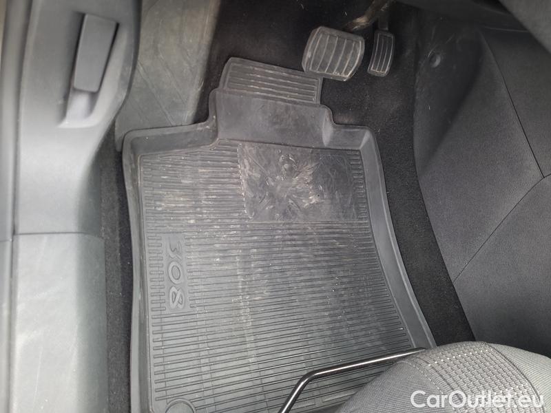  Peugeot  308  II (2013)  SW 1.5 BHDi 130 ALL.P Aut #4