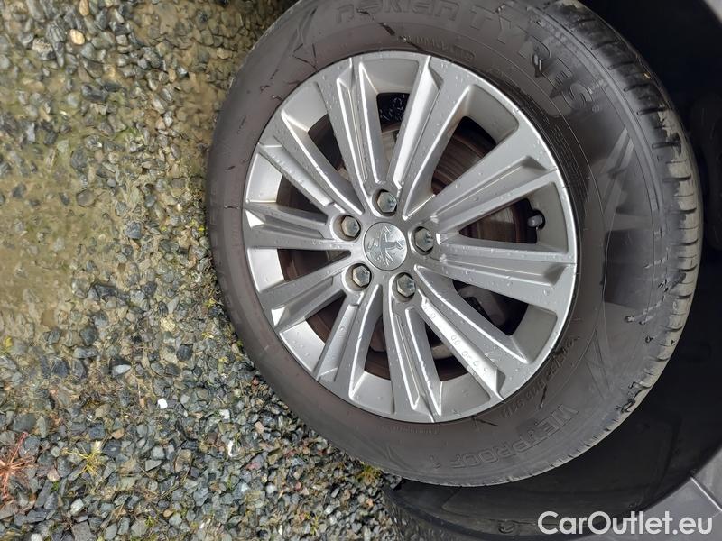  Peugeot  308  II (2013)  SW 1.5 BHDi 130 ALL.P Aut #14