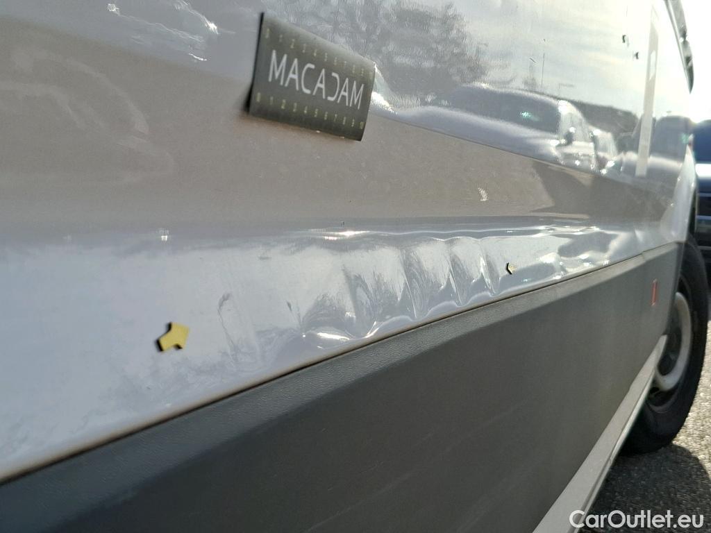  Volkswagen  Crafter  Fourgon Fourgon 35 mittlerer Radstand mit Hochdach FWD 2.0 140CV BVM6 #7