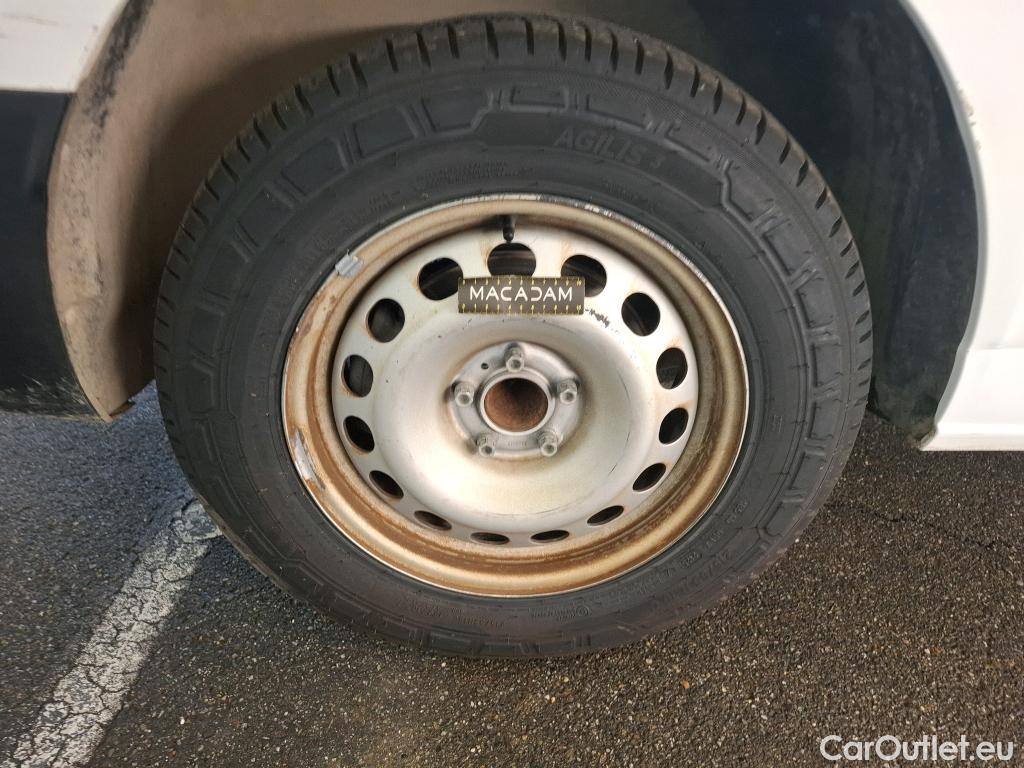  Toyota  Proace TOYOTA  VU 4p Fourgon MEDIUM 120 D-4D DYNAMIC #48