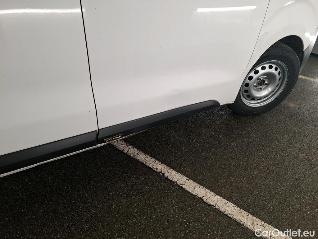  Toyota  Proace TOYOTA  VU 4p Fourgon MEDIUM 120 D-4D DYNAMIC #1