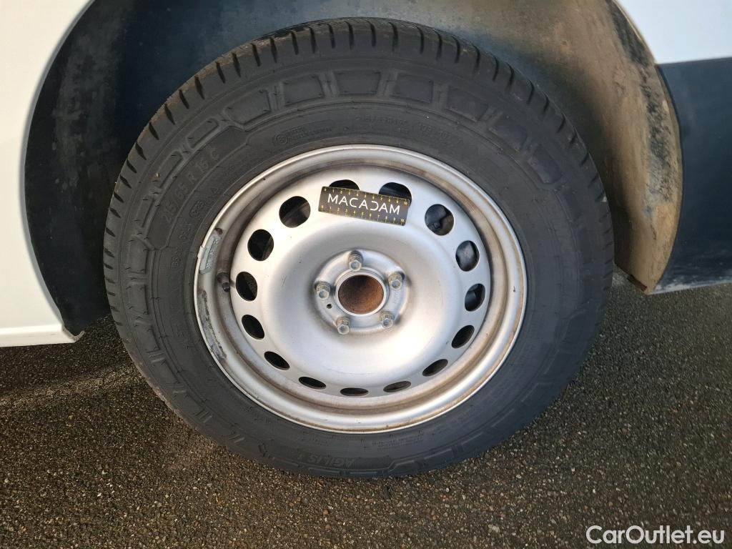  Toyota  Proace TOYOTA  VU 4p Fourgon MEDIUM 120 D-4D DYNAMIC #50