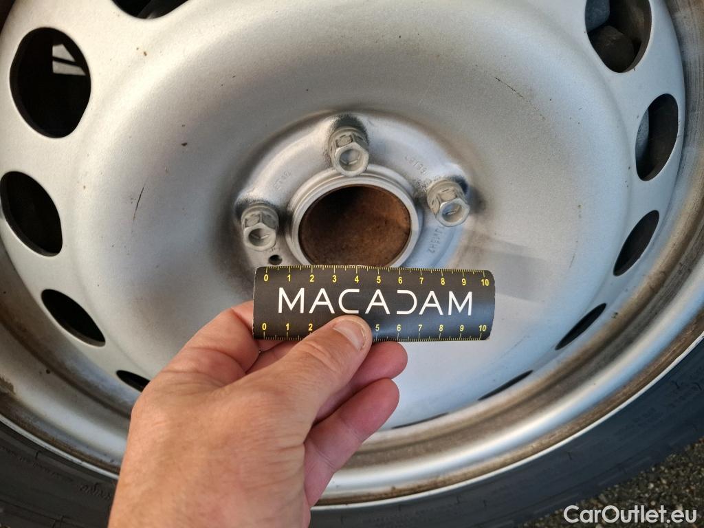  Toyota  Proace TOYOTA  VU 4p Fourgon MEDIUM 120 D-4D DYNAMIC #51