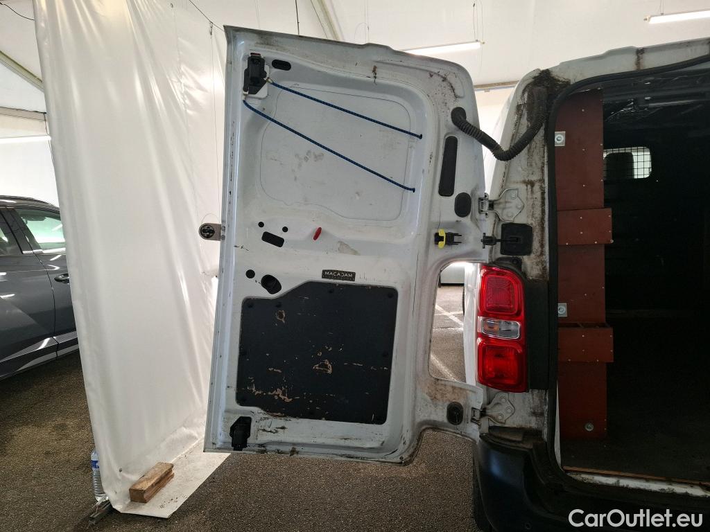  Toyota  Proace TOYOTA  VU 4p Fourgon MEDIUM 120 D-4D DYNAMIC #34