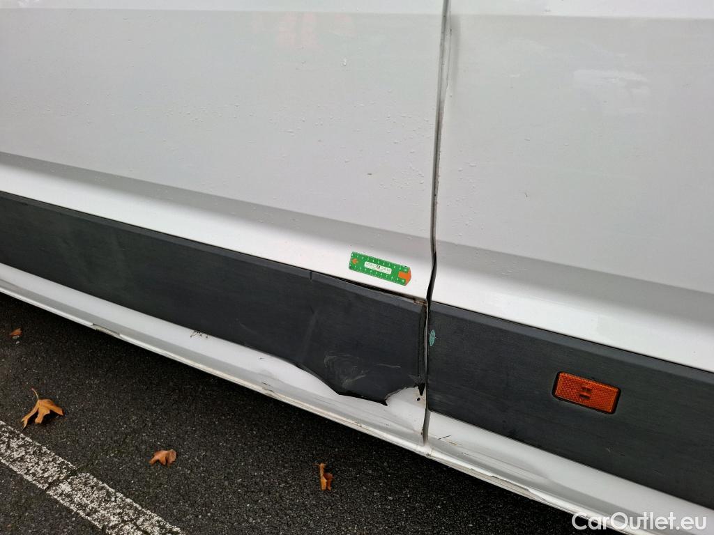  Volkswagen  Crafter VOLKSWAGEN  / 2017 / 4P / Fourgon tôlé 2.0 TDI 140 35 L4H3 Procab Business Line #52