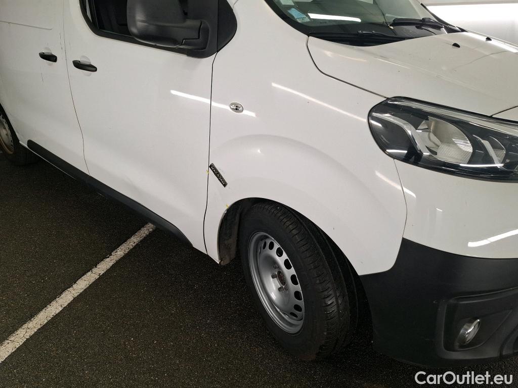  Toyota  Proace TOYOTA  VU 4p Fourgon MEDIUM 120 D-4D DYNAMIC #40