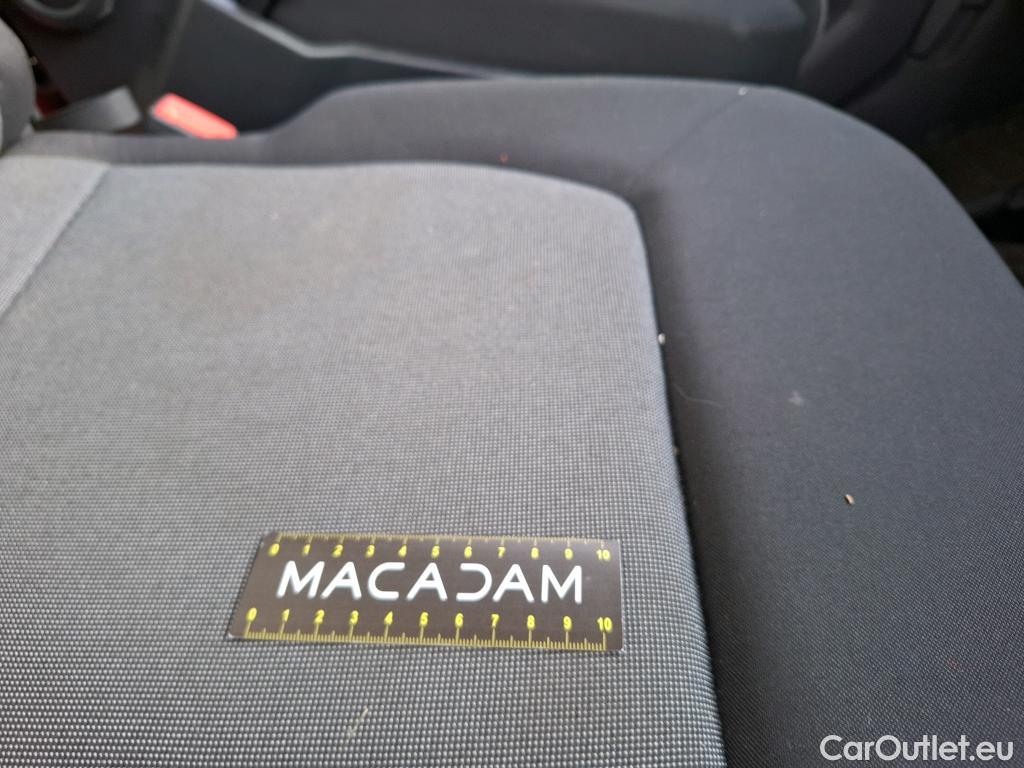  Volkswagen  Crafter  Fourgon Fourgon 35 mittlerer Radstand mit Hochdach FWD 2.0 140CV BVM6 #23