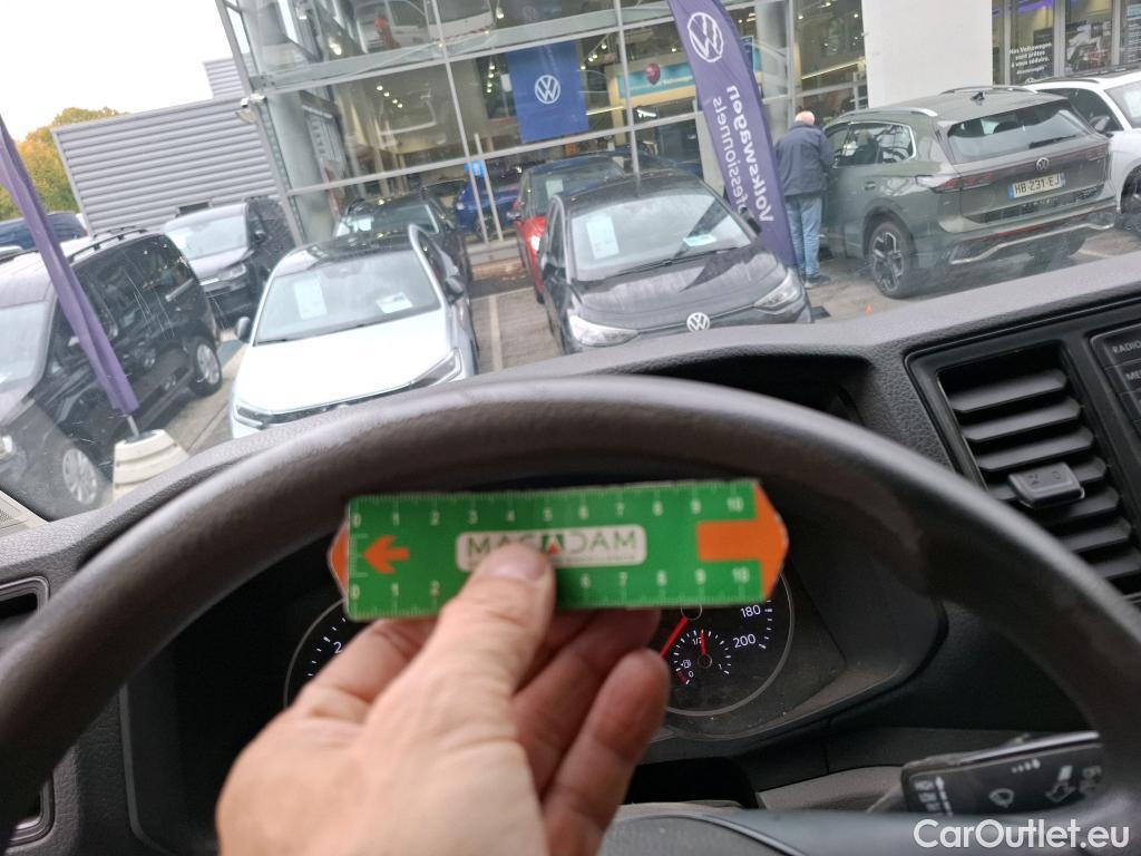  Volkswagen  Crafter VOLKSWAGEN  / 2017 / 4P / Fourgon tôlé 2.0 TDI 140 35 L4H3 Procab Business Line #81