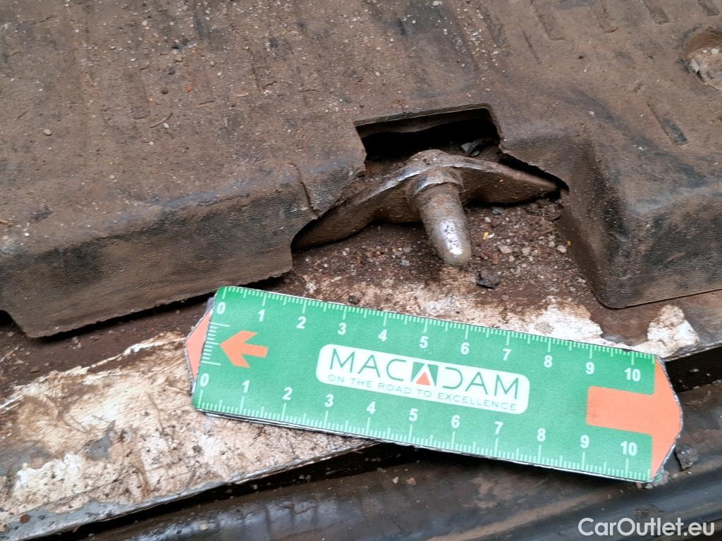  Volkswagen  Crafter VOLKSWAGEN  / 2017 / 4P / Fourgon tôlé 2.0 TDI 140 35 L4H3 Procab Business Line #69