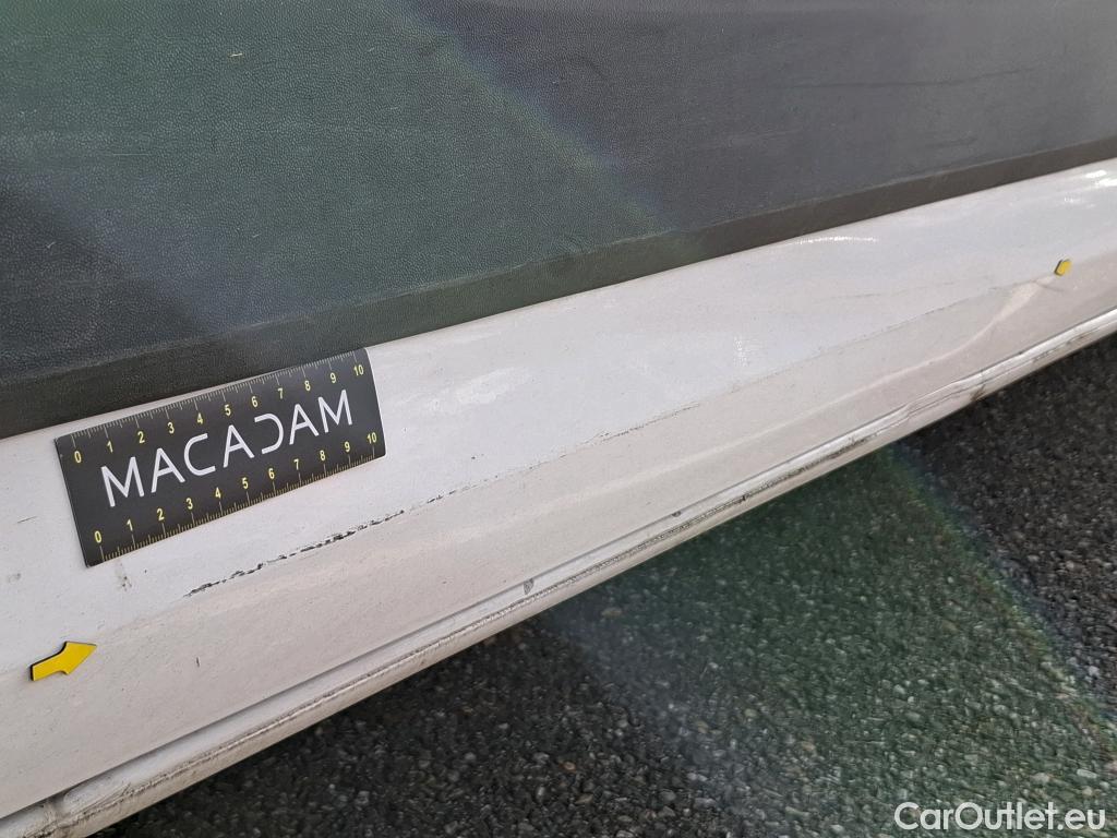  Volkswagen  Crafter  Fourgon Fourgon 35 mittlerer Radstand mit Hochdach FWD 2.0 140CV BVM6 #8