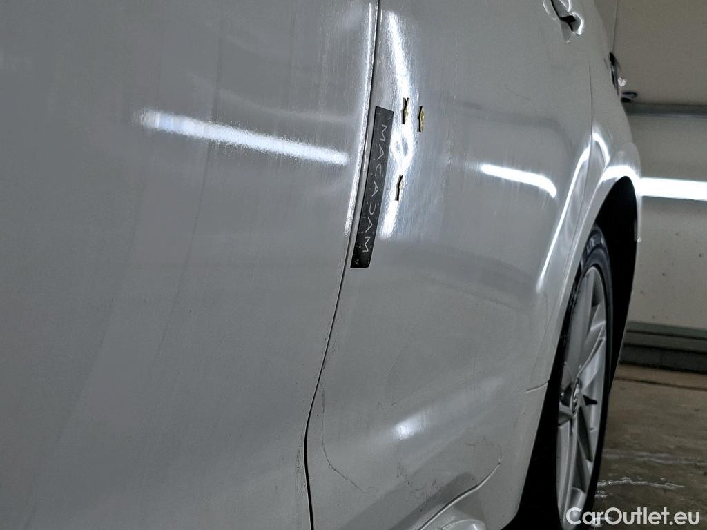  Toyota  Corolla TOYOTA  Touring Sports / 2018 / 5P / Break Hybride 122h Dynamic Business Stage Acad #24