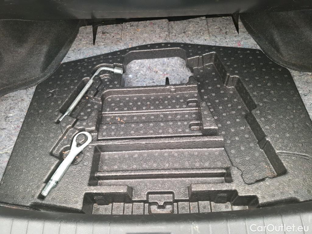  Infiniti  Q50 INFINITI  4p Berline 2.2d Premium Executive 6MT #24