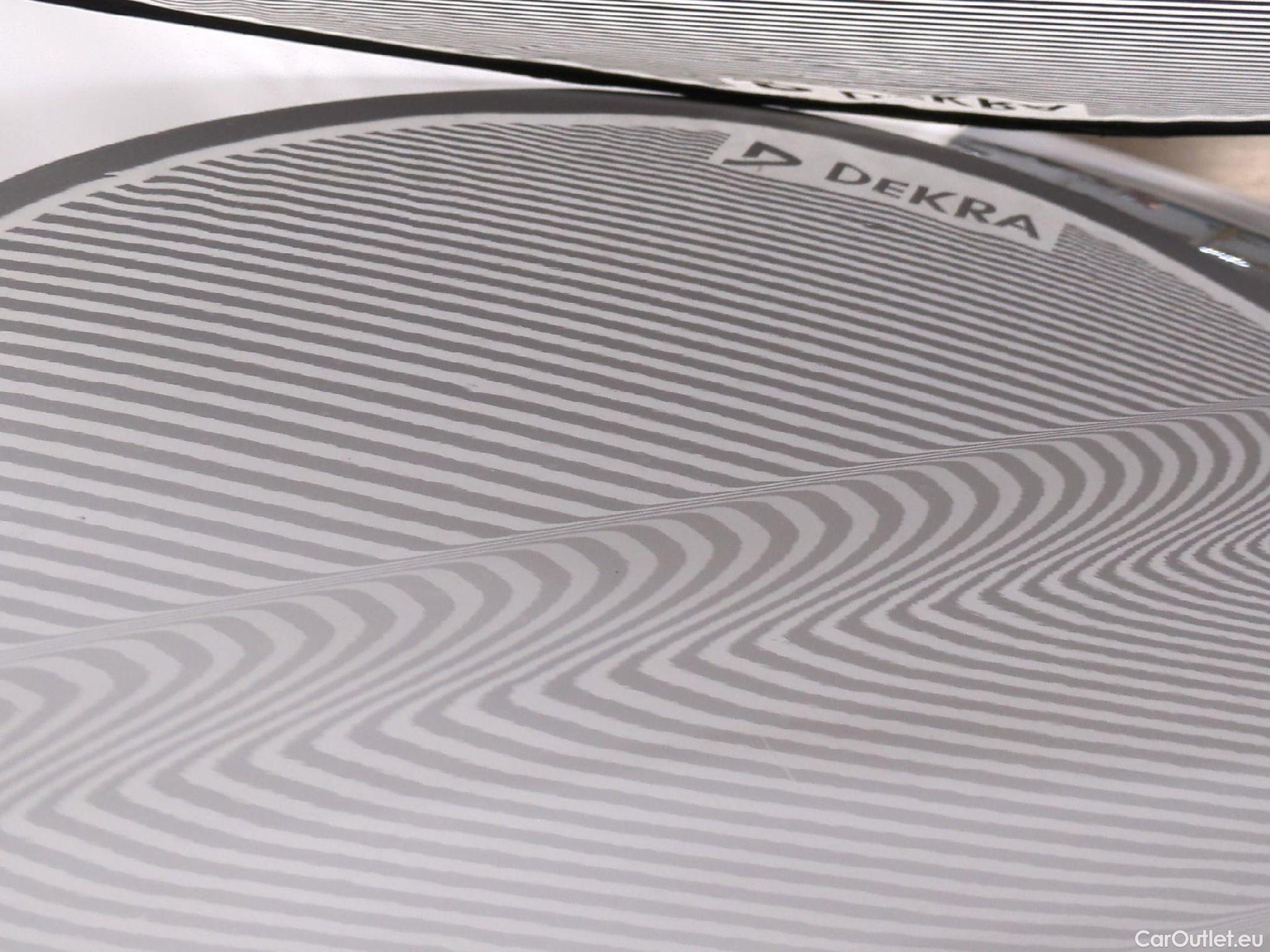  Hyundai  Konna HYUNDAI Kona / 2020 / 5P / SUV 1.0 T-GDI 120 HYBRID 48V BUSINESS #32