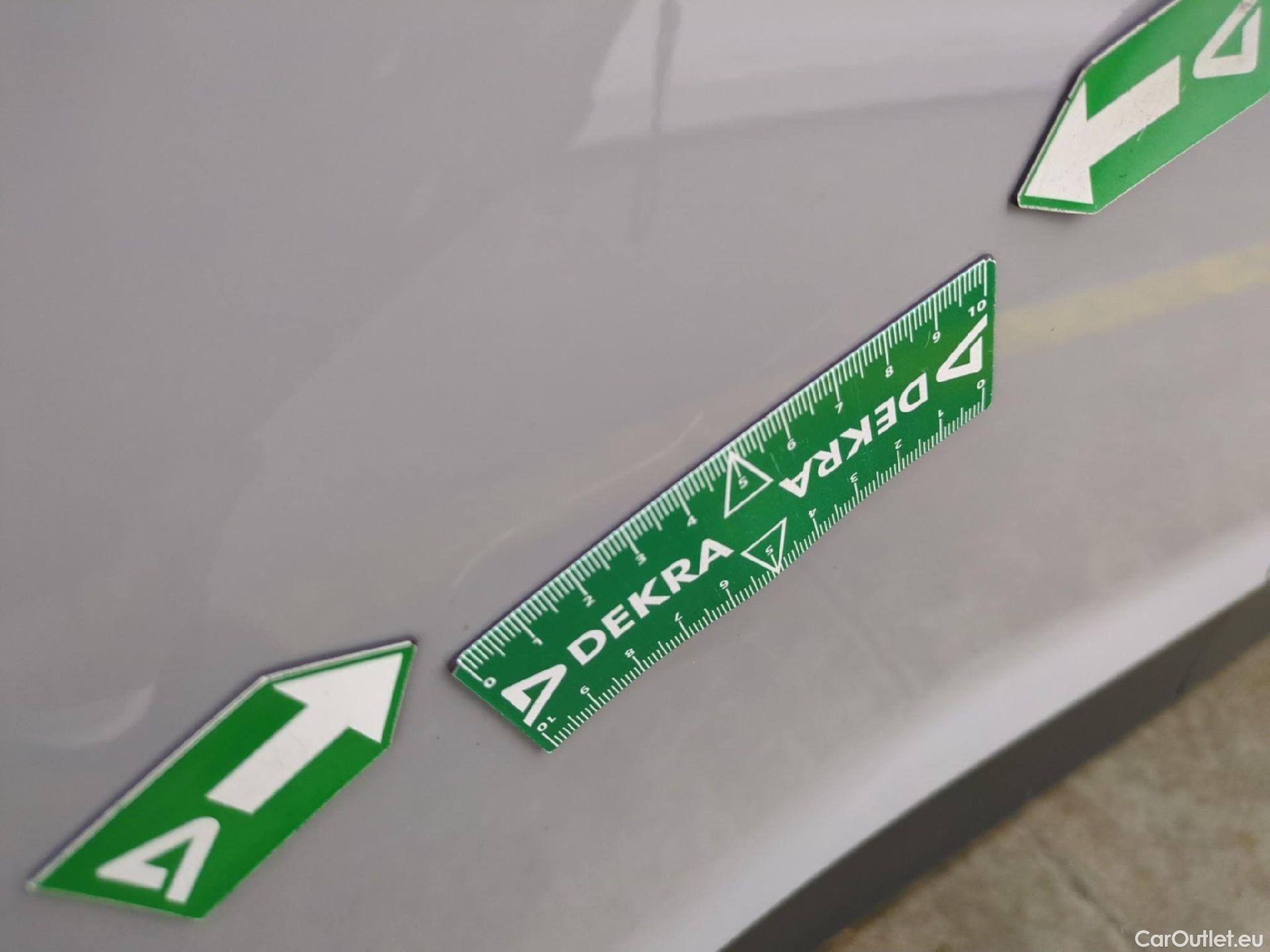  Hyundai  Konna HYUNDAI Kona / 2020 / 5P / SUV 1.0 T-GDI 120 HYBRID 48V BUSINESS #14