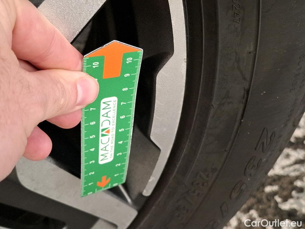  Hyundai  Santa Fe  Executive Hybrid 2WD 1.6 T-GDi 230CV BVA6 7 Sieges E6d #4