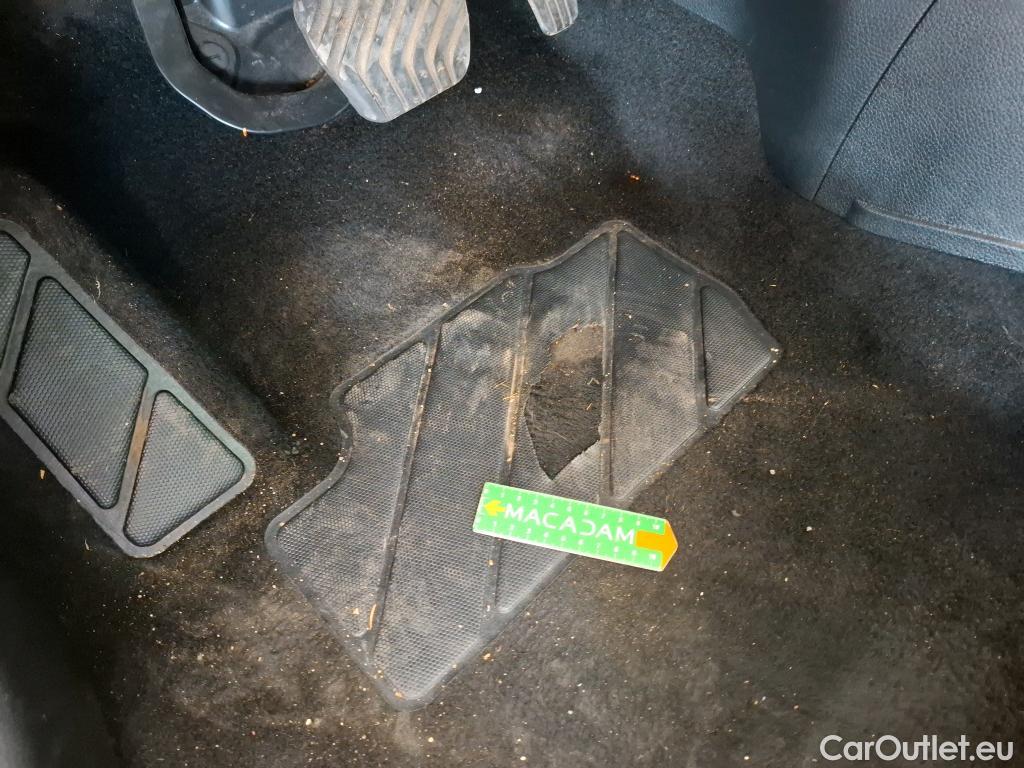  Nissan  Qashqai NISSAN  / 2017 / 5P / Crossover 1.3 DIG-T 160 DCT Tekna #1