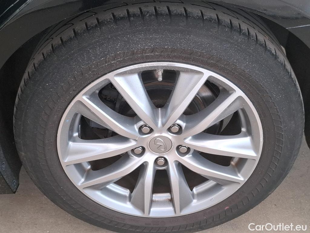  Infiniti  Q50 INFINITI  4p Berline 2.2d Premium Executive 6MT #31