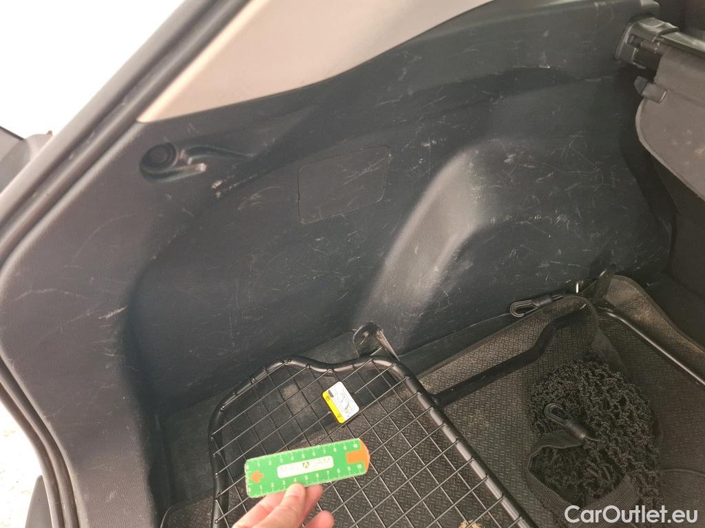  Toyota  RAV4 TOYOTA  Hybride / 2018 / 5P / SUV Hybride 2WD Dynamic Business St Hyb Acad #16