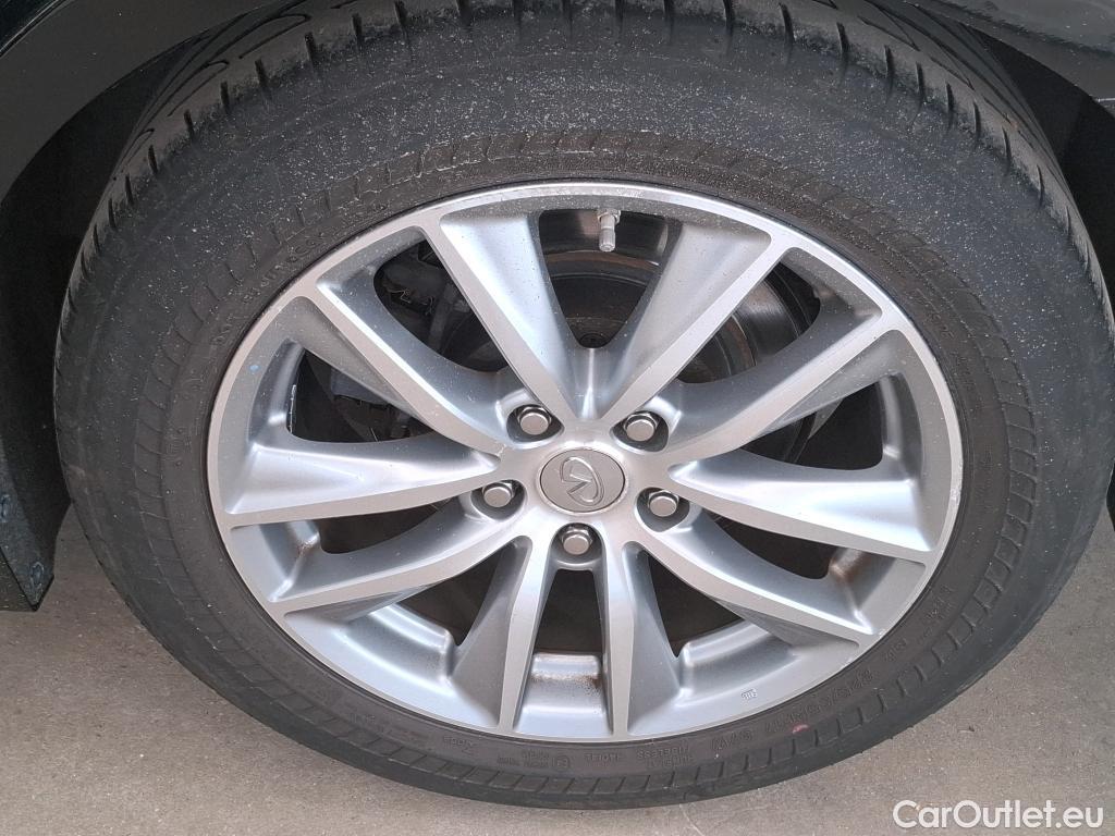  Infiniti  Q50 INFINITI  4p Berline 2.2d Premium Executive 6MT #27