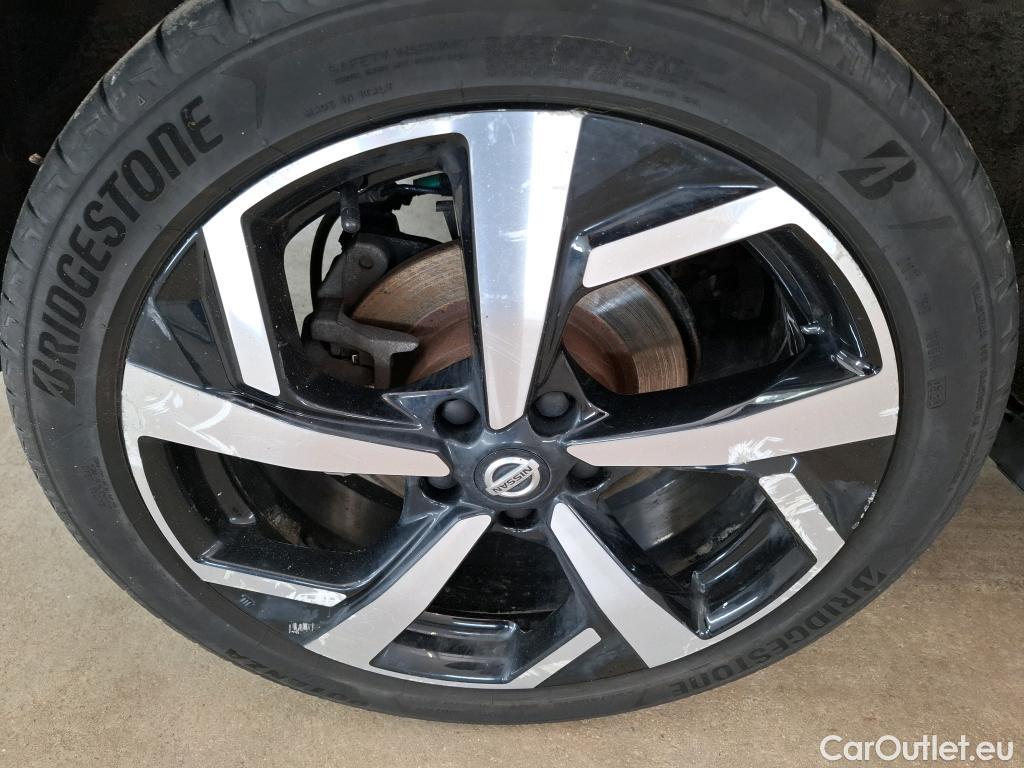  Nissan  Qashqai NISSAN  / 2017 / 5P / Crossover 1.3 DIG-T 160 DCT Tekna #55