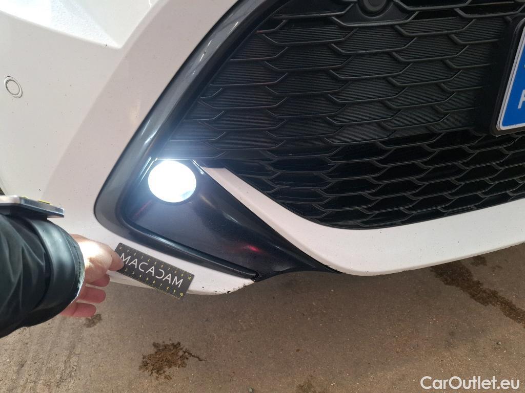  Toyota  Corolla TOYOTA  Touring Sports / 2018 / 5P / Break Hybride 122h Dynamic Business Stage Acad #10