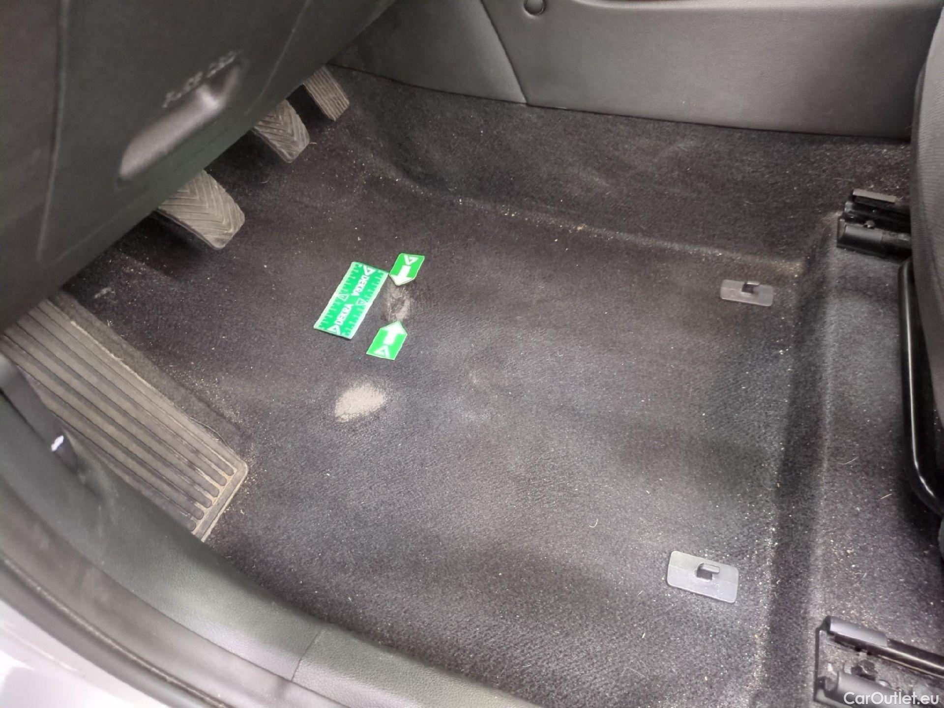  Hyundai  Konna HYUNDAI Kona / 2020 / 5P / SUV 1.0 T-GDI 120 HYBRID 48V BUSINESS #2