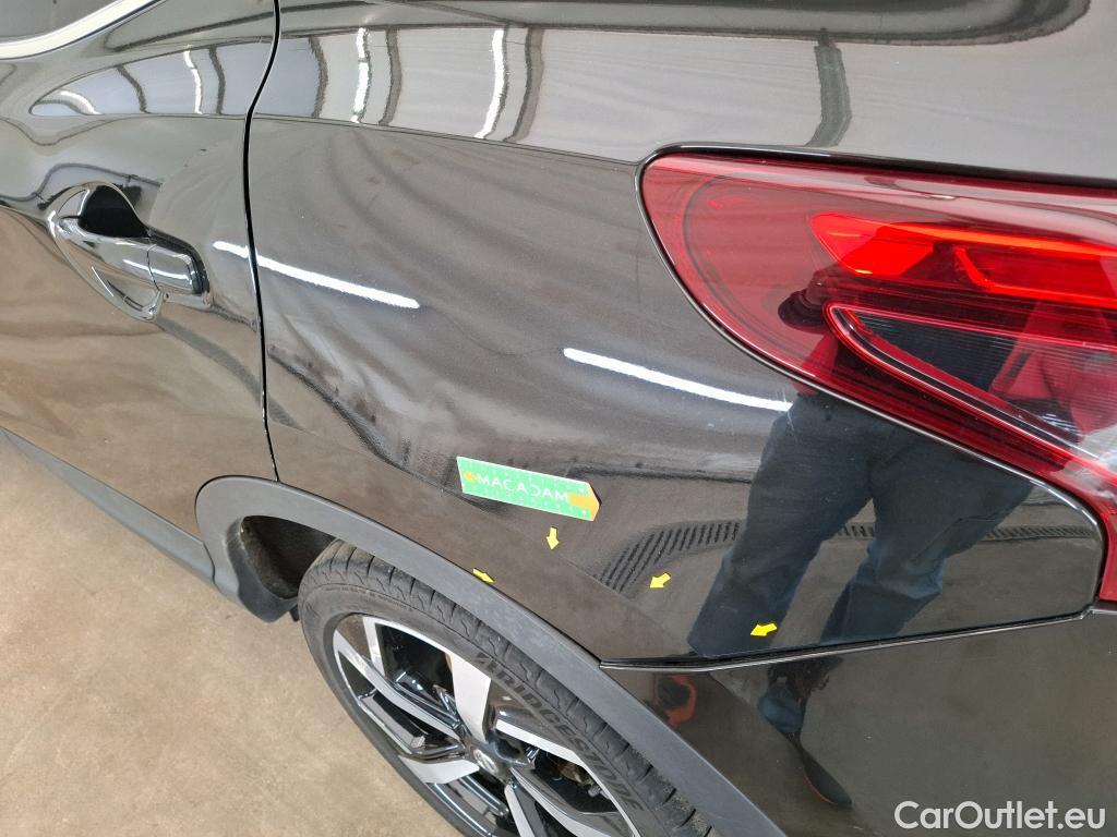  Nissan  Qashqai NISSAN  / 2017 / 5P / Crossover 1.3 DIG-T 160 DCT Tekna #77