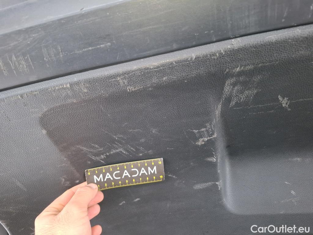  Toyota  Corolla TOYOTA  Touring Sports / 2018 / 5P / Break Hybride 122h Dynamic Business Stage Acad #17