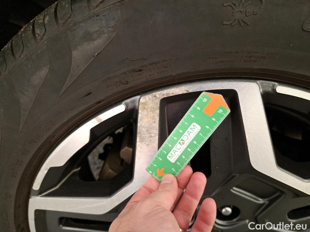  Hyundai  Santa Fe  Executive Hybrid 2WD 1.6 T-GDi 230CV BVA6 7 Sieges E6d #20