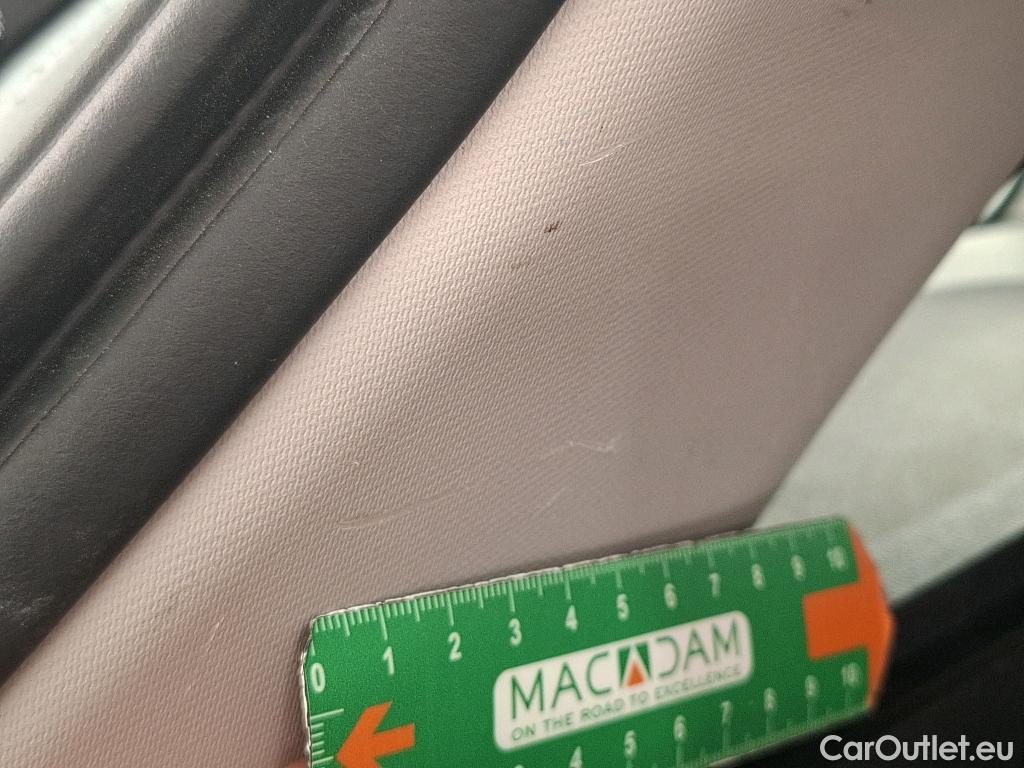  Renault  Megane RENAULT Mégane Estate / 2020 / 5P / Break Business TCe 140 EDC FAP -21B #8