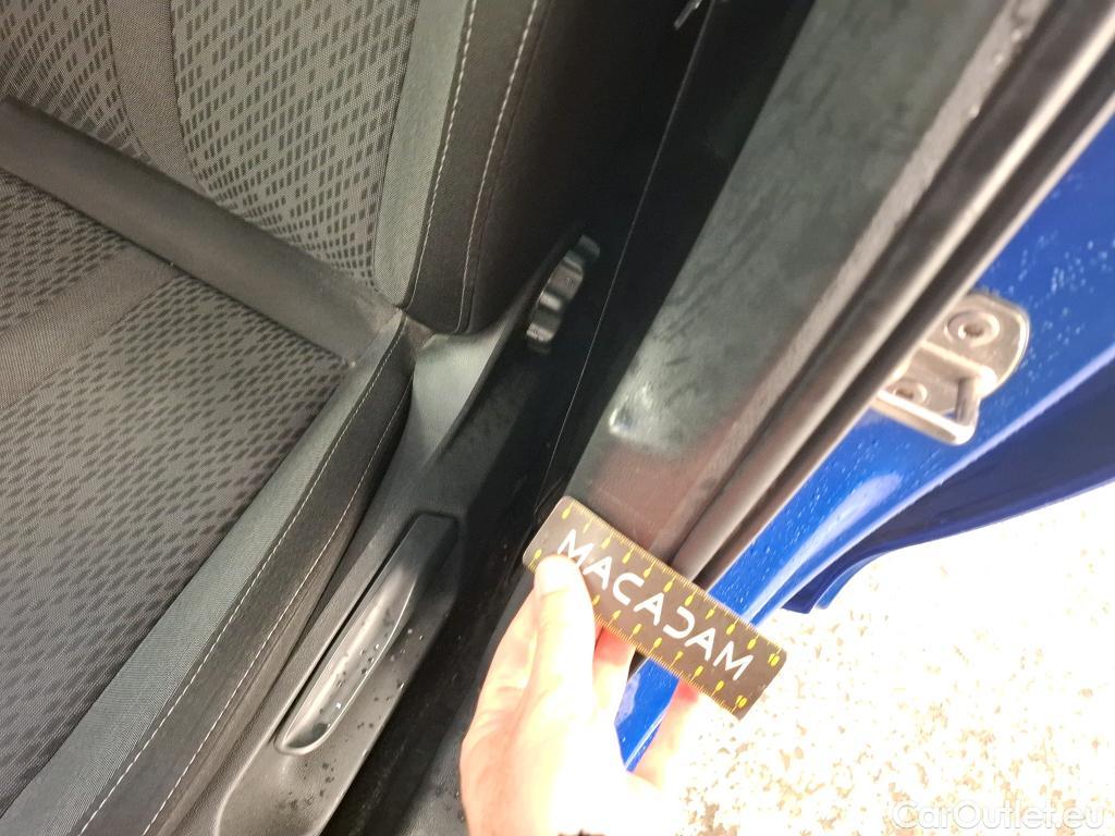  Skoda  Octavia SKODA  Combi / 2020 / 5P / Break 2.0 TDI 150 DSG7 Business #1