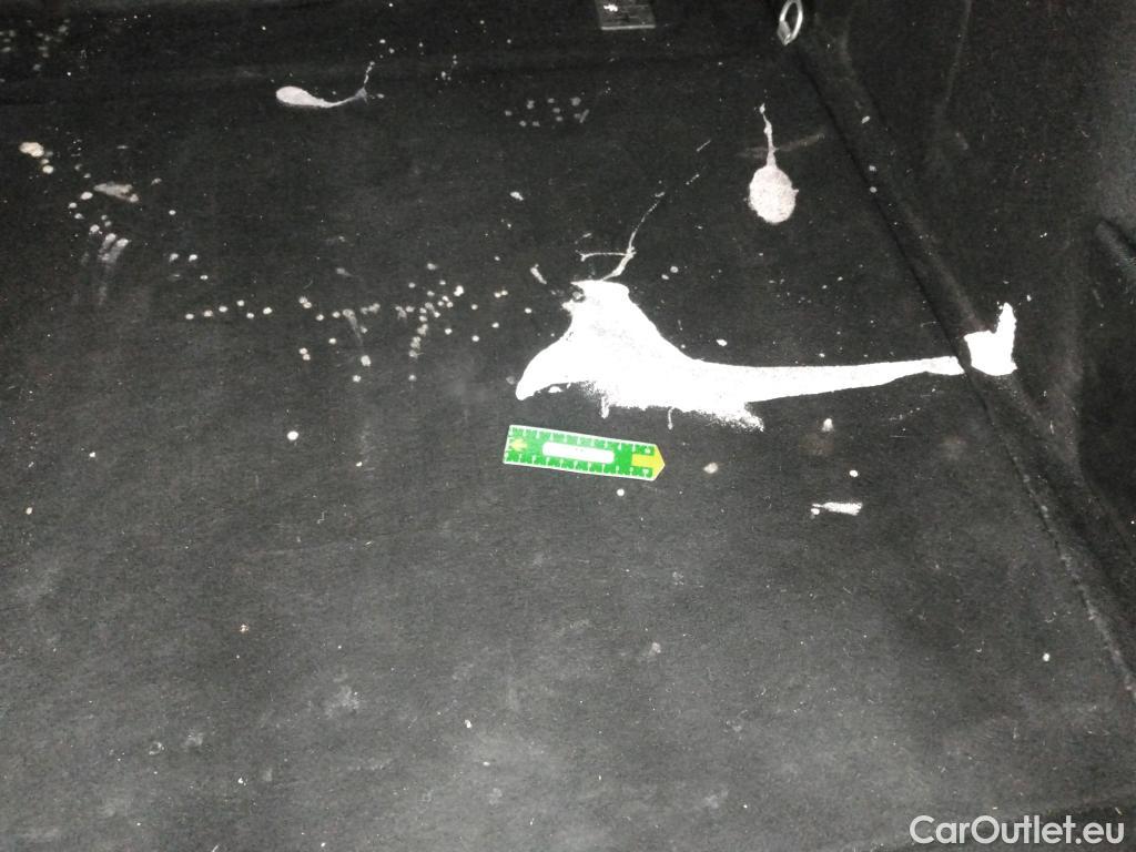  Peugeot  308  SW Allure Pack 1.5 HDi 130CV BVA8 E6d #15