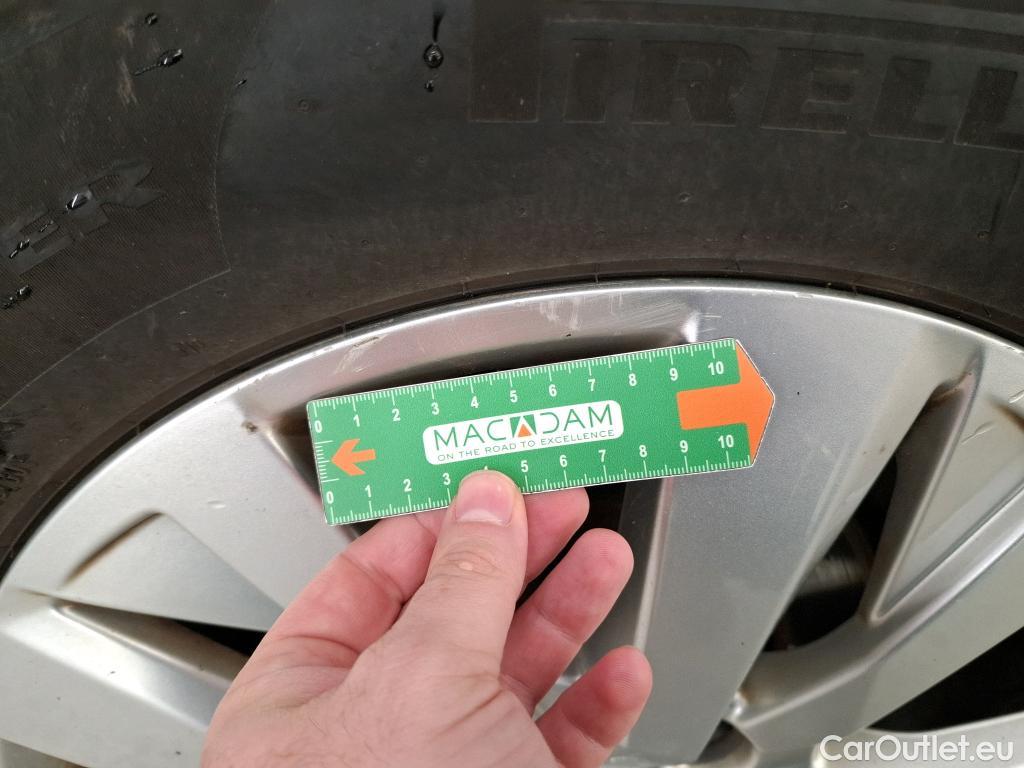  Peugeot  3008  Active Pack 1.5 HDi 130CV BVA8 E6d #10