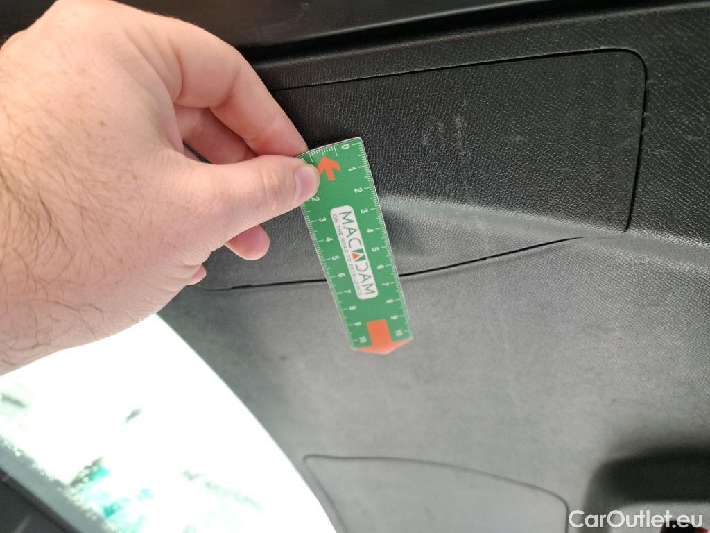  Peugeot  3008  Active Pack 1.5 HDi 130CV BVA8 E6d #26