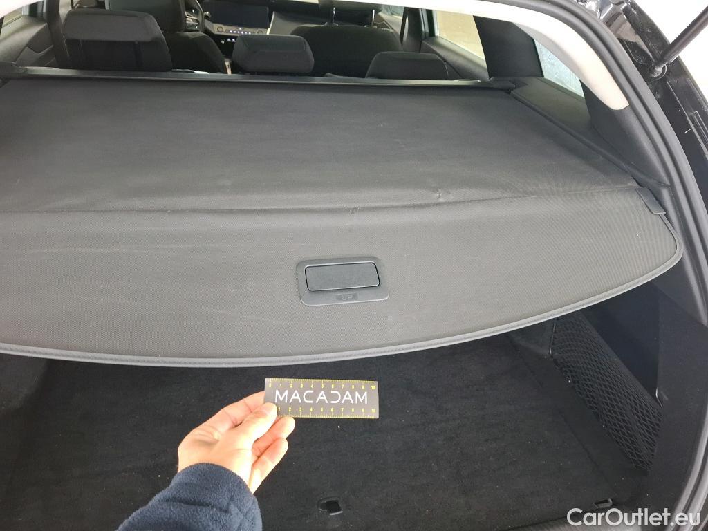  Peugeot  308 PEUGEOT  SW / 2021 / 5P / Break BlueHDi 130 ACTIVE PACK #18