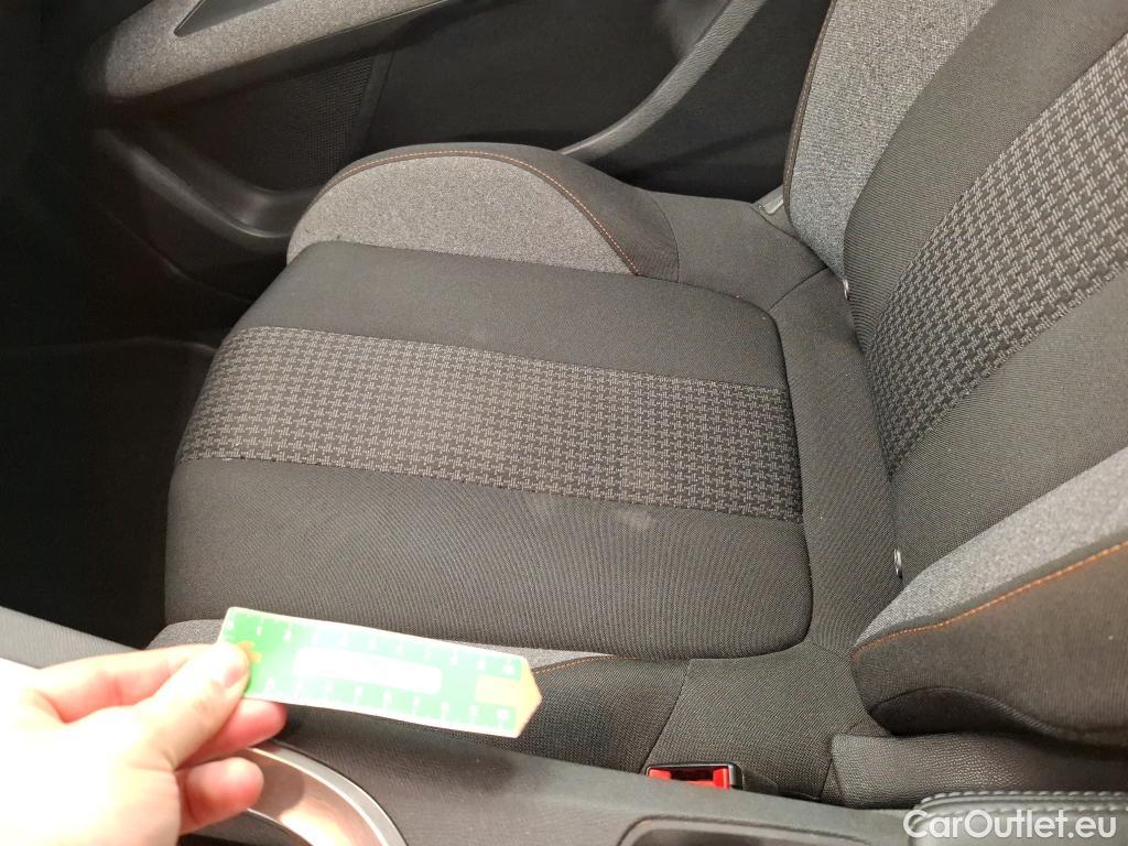  Peugeot  3008  Active Pack 1.5 HDi 130CV BVA8 E6d #35