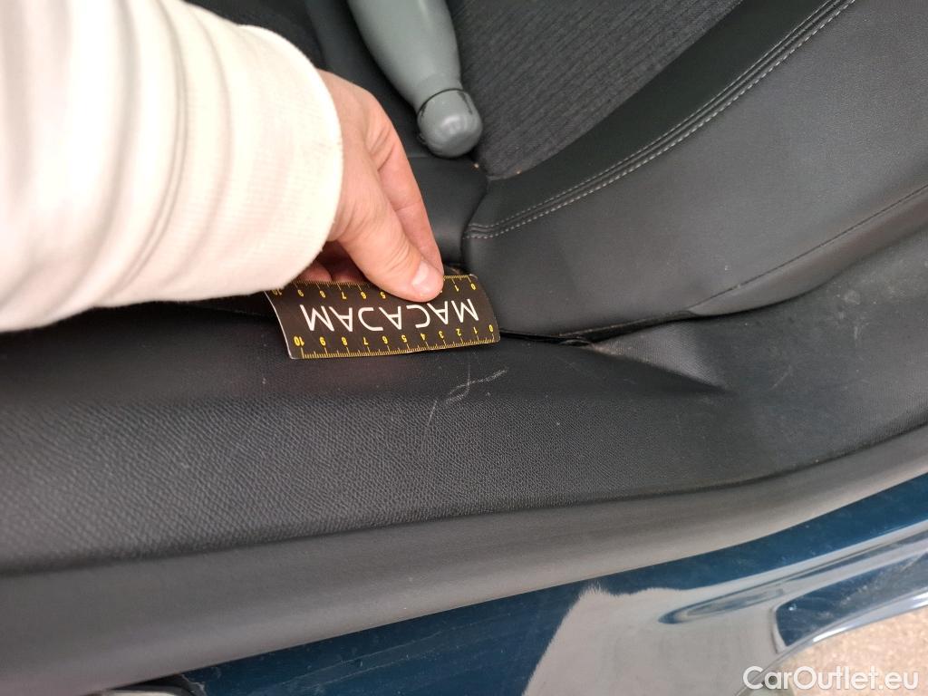  Peugeot  508 PEUGEOT  SW / 2018 / 5P / Break HYBRID 225 E-EAT8 ALLURE BUSINESS #42