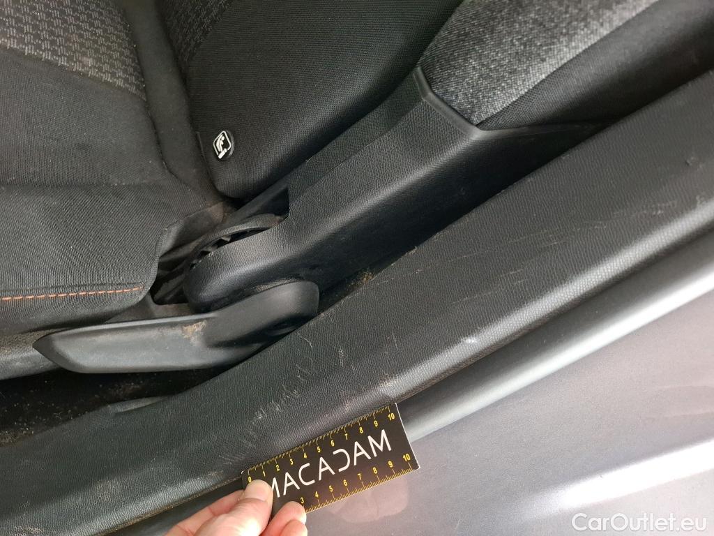  Peugeot  5008  Active Business 1.5 HDi 130CV BVA8 E6d #28